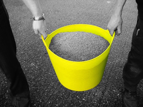Faithfull Heavy-duty Polyethylene Flex Tub 28 Litres Yellow