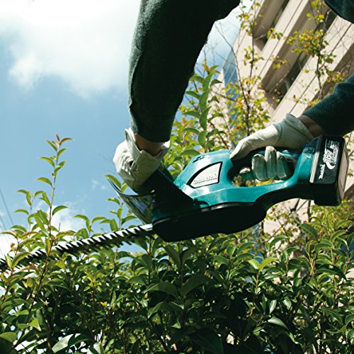 Makita Duh523z Cordless Lxt Lithium-ion Hedge Trimmer (body Only), 18 V, 52 Cm